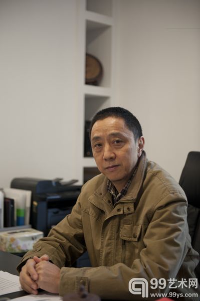 李小山馆长大力扶持年轻策展人