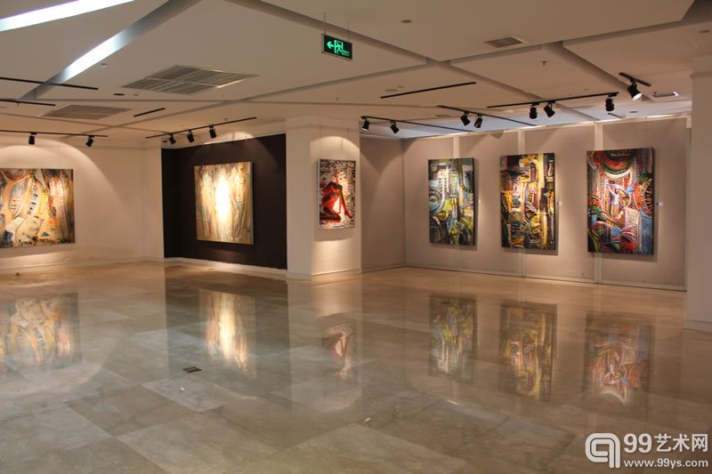 “一个人的相”展览现场