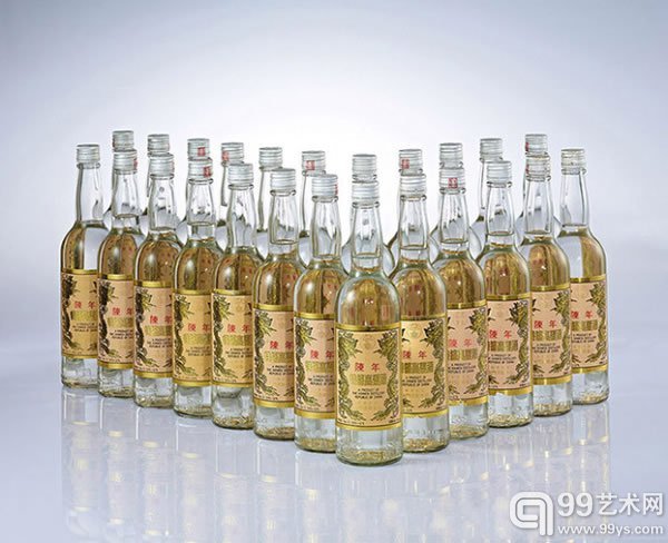 民国76年黑金龙1987年装瓶金门高粱55-57度600ml24瓶估价﹕HK$180,000-250,000US$23,080-32,050