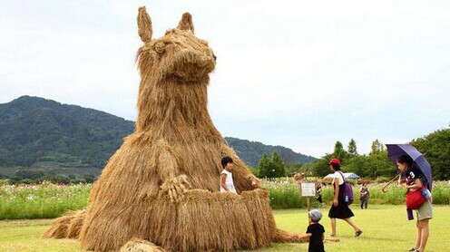 稻草雕塑