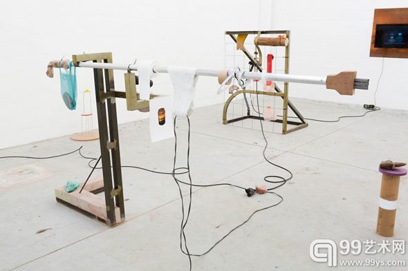 尼尔·贝鲁法(Neil Beloufa)圣保罗个展