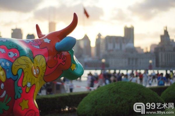 “奔牛国际公共艺术展（CowParade）”