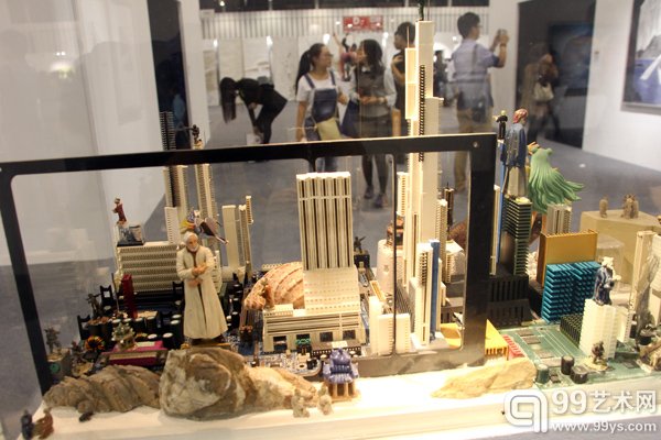 展览现场呈现作品