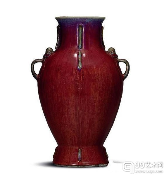清乾隆窑变釉如意耳罍形尊六字篆书刻款高13 1/8 英寸(33.5 公分)港币3,800,000-5,000,000美元475,000-625,000 