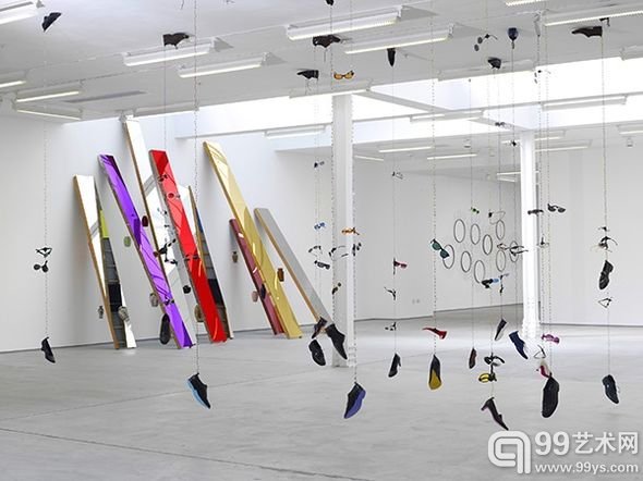 伦敦Sadie Coles HQ画廊双人平行展：Jim Lambie和Urs Fischer