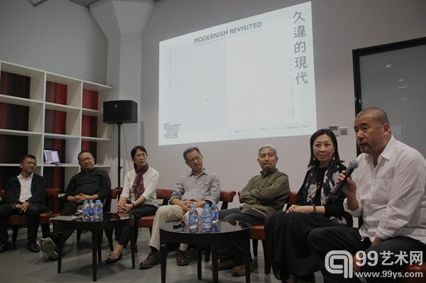 新闻发布会现场