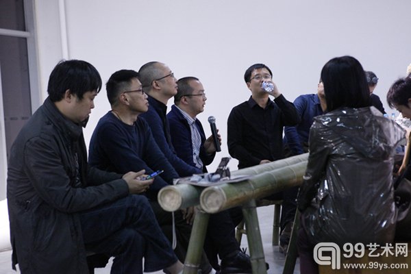 成都当代美术馆馆长蓝庆伟先生