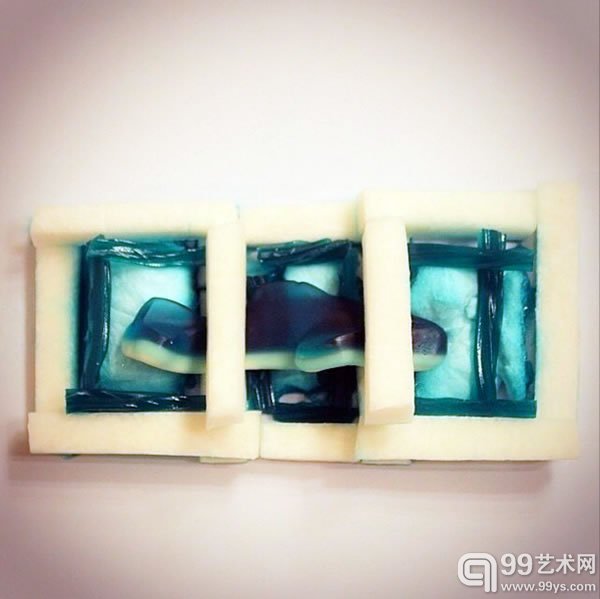 食物版本达明·赫斯特作品《大鲨鱼标本》