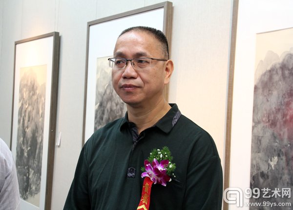 文化部国家当代艺术研究中心专家委员会委员、中国艺术研究院美术研究所副所长郑工在活动现场
