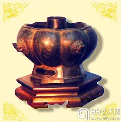 宋 瓜瓣兽耳铸铜火锅