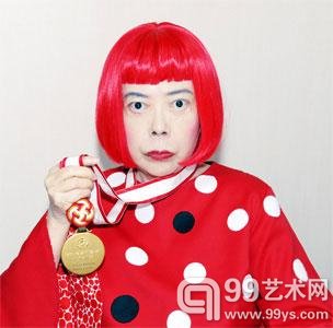 日本当代艺术家草间弥生
