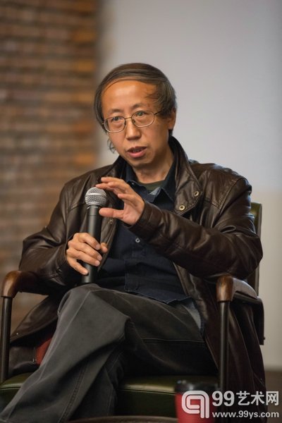 艺术家黄永砅在对话现场