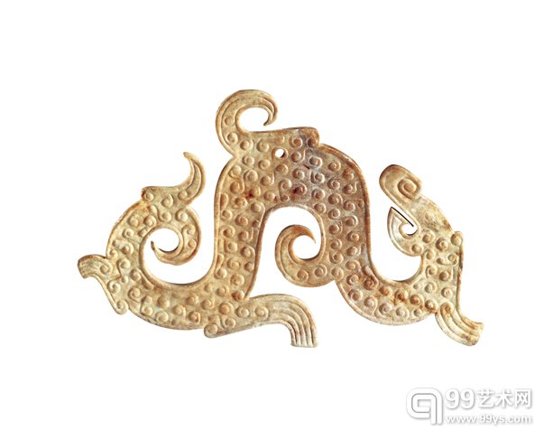 战国 龙形佩 图片来源：震旦博物馆