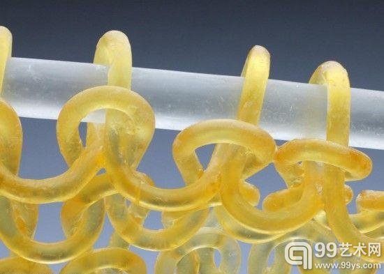艺术家巧用玻璃编织 绝美雕塑挑战视觉
