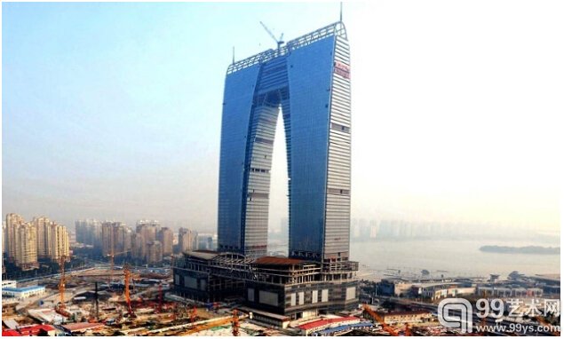 17.苏州，东方之门