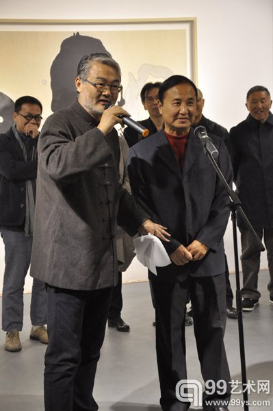 太和艺术空间董事长与其老领导一同开幕致辞