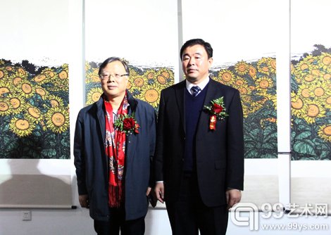 活动现场嘉宾合影留念