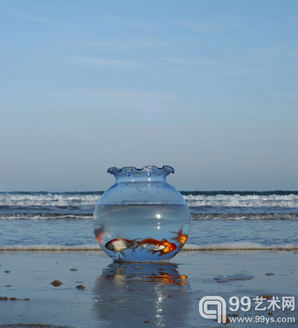 艺术家Myeongbeom Kim的作品