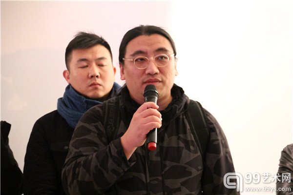 李振华在开幕式中致辞