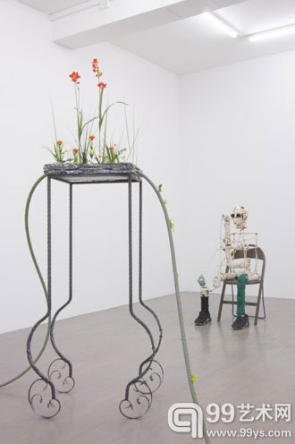 画廊群展《拿着火炬和长矛的黑夜》