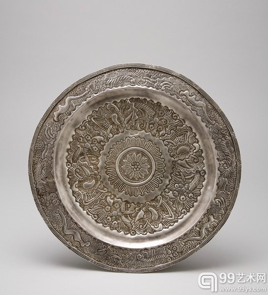圆盘,18世界晚期,凸纹压花,錾花,0.5×16.5cm直径.jpg