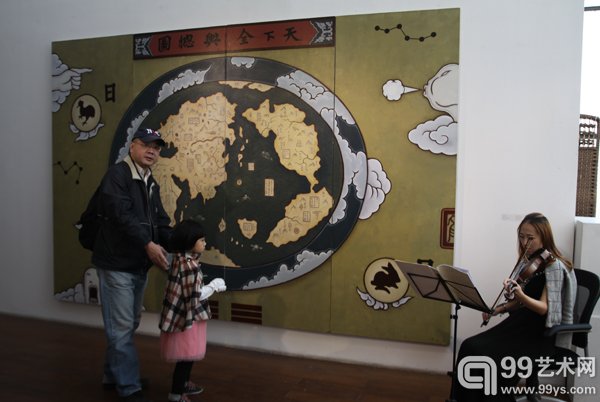 开幕式现场伴随美妙的小提琴乐