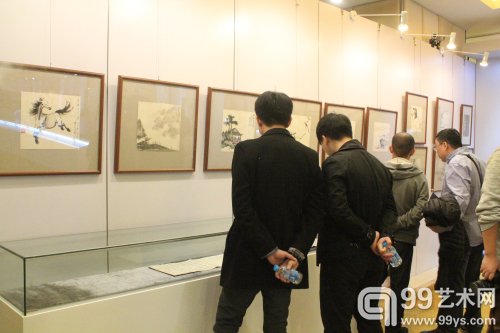 华辰2014秋拍预展现场：陈之佛家藏重要作品《〈咳唾珠玑〉绘画册》