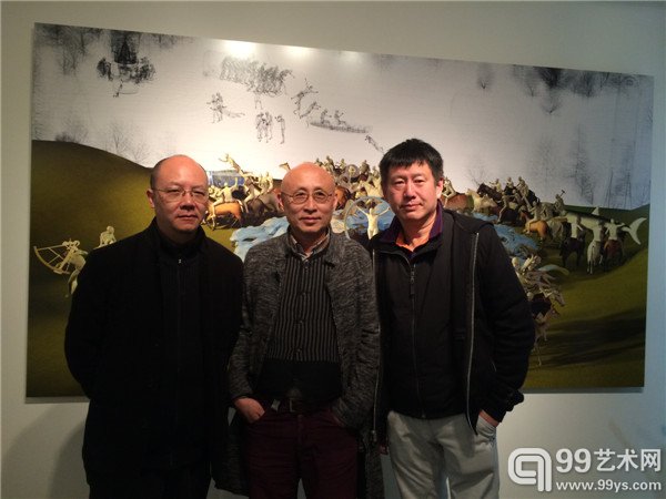 展览现场,缪晓春、俞可、周春芽合影