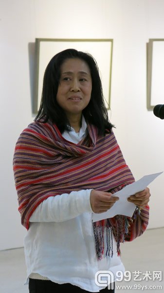  艺术家宁方倩