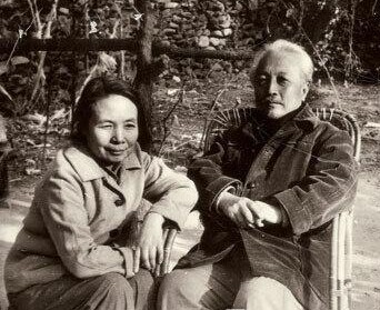 张仃先生与夫人陈步文
