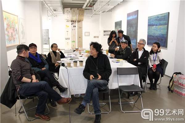终审评委在答记者问