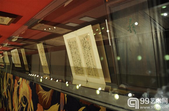 北京荣宝2014年秋季拍卖会预展现场-王铎诗卷