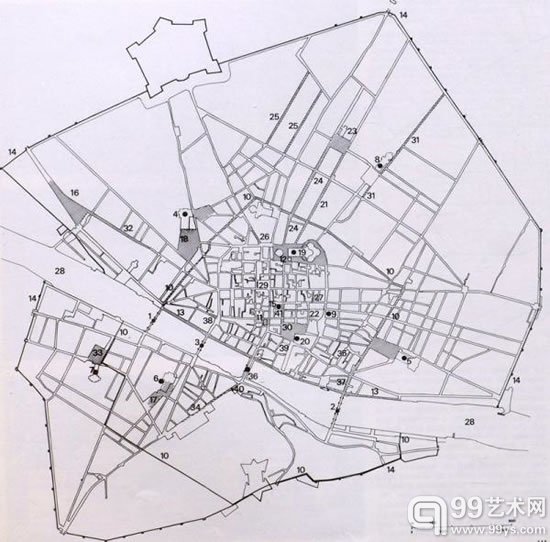 佛罗伦萨13世纪时的地图,正中为古罗马人建造的矩形城市。13世纪首尾两次修建城墙,极大地扩展了城市的面积。