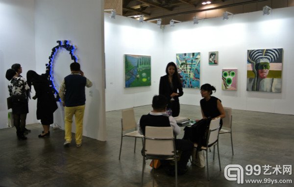 当代唐人艺术中心展位
