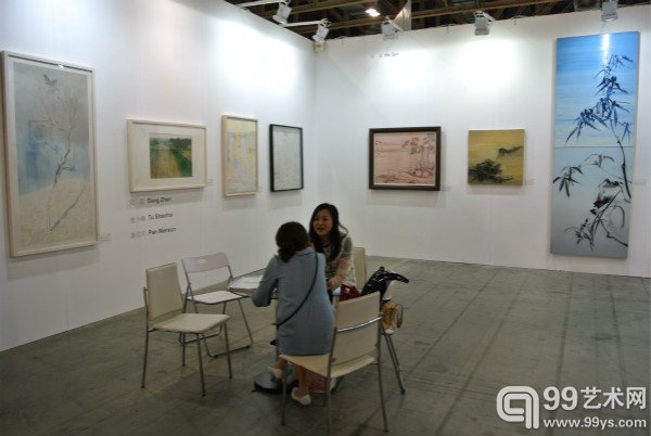 建外楼下画廊展位