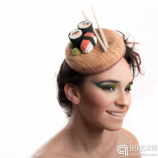 以假乱真！艺术家奇思妙想打造美食帽饰