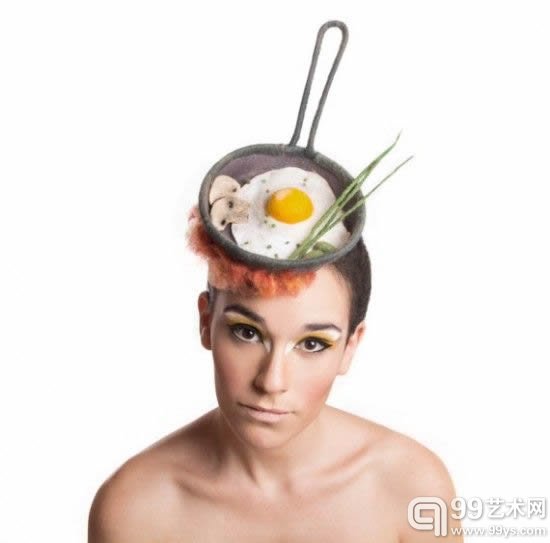 以假乱真！艺术家奇思妙想打造美食帽饰