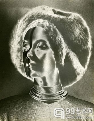 Erwin Blumenfeld, 《Hat & Profile, NYC》 1944