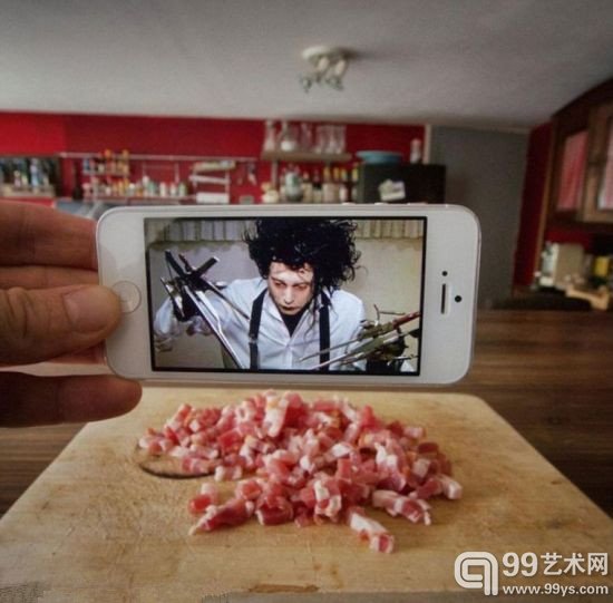 艺术家玩错位摄影 电影与现实场景完美融合