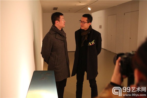 策展人朱小钧与观众交流