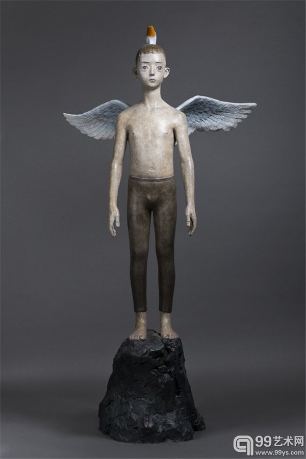颜石林 天使 铸铜化学着色 235 × 121 × 75  cm 2013 