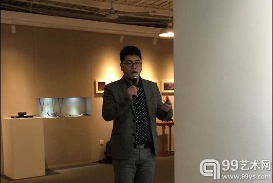 策展人艾海