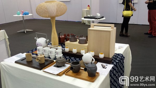 艺术深圳现场今日艺术汇展示的艺术衍生品