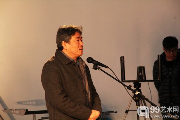 中国美术家协会实验艺术委员会主任谭平发言