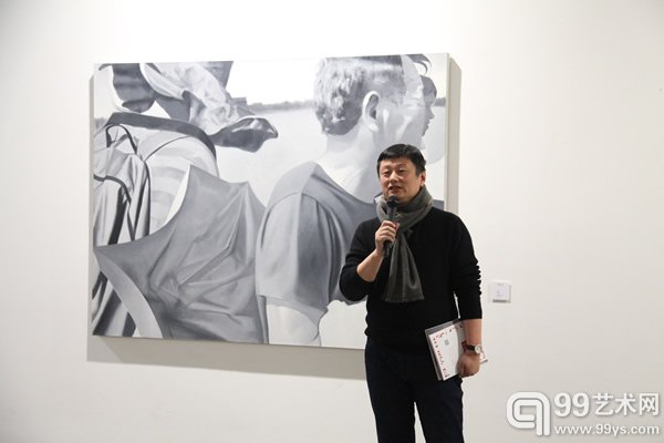 策展人赵力