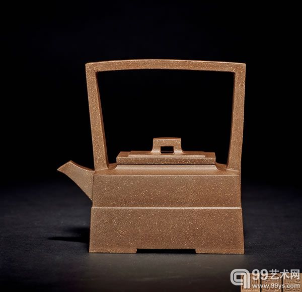 施小马製砂骏方提梁壶