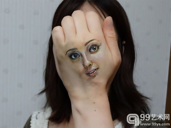 日本艺术系的学生Chooo San人体艺术作品