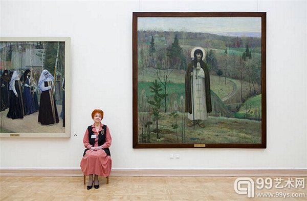 俄罗斯美术馆里的另类风景——守护艺术品的俄罗斯大妈