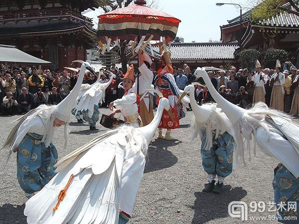 毎年4月的第2个星期天和11月3日的“白鹭之舞”