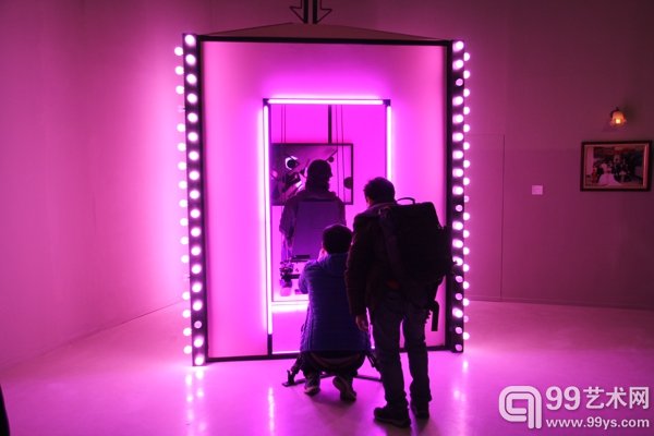 王欣《再次我们创造未来的艺术家》